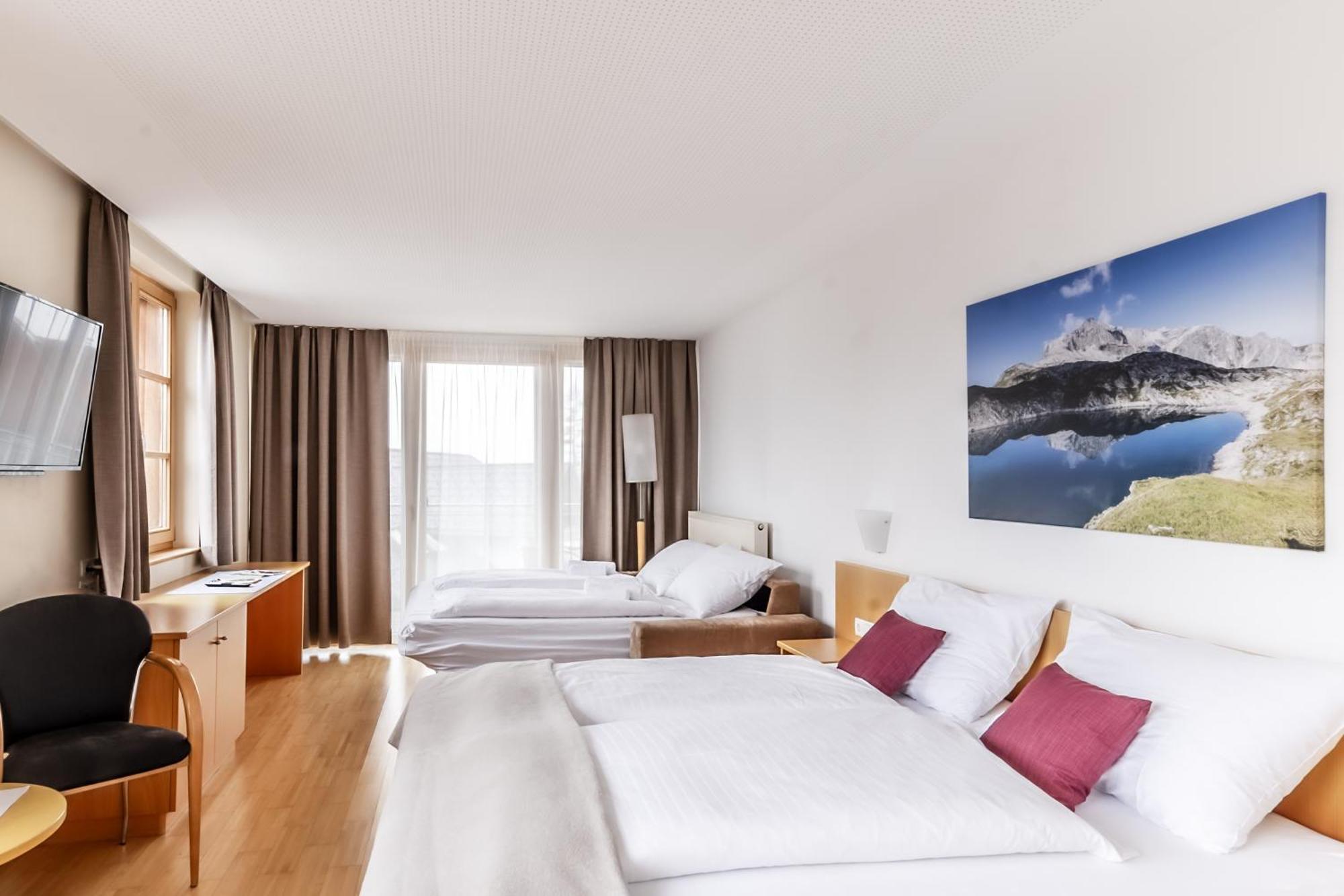 Hotel Loewen 林格瑙 外观 照片