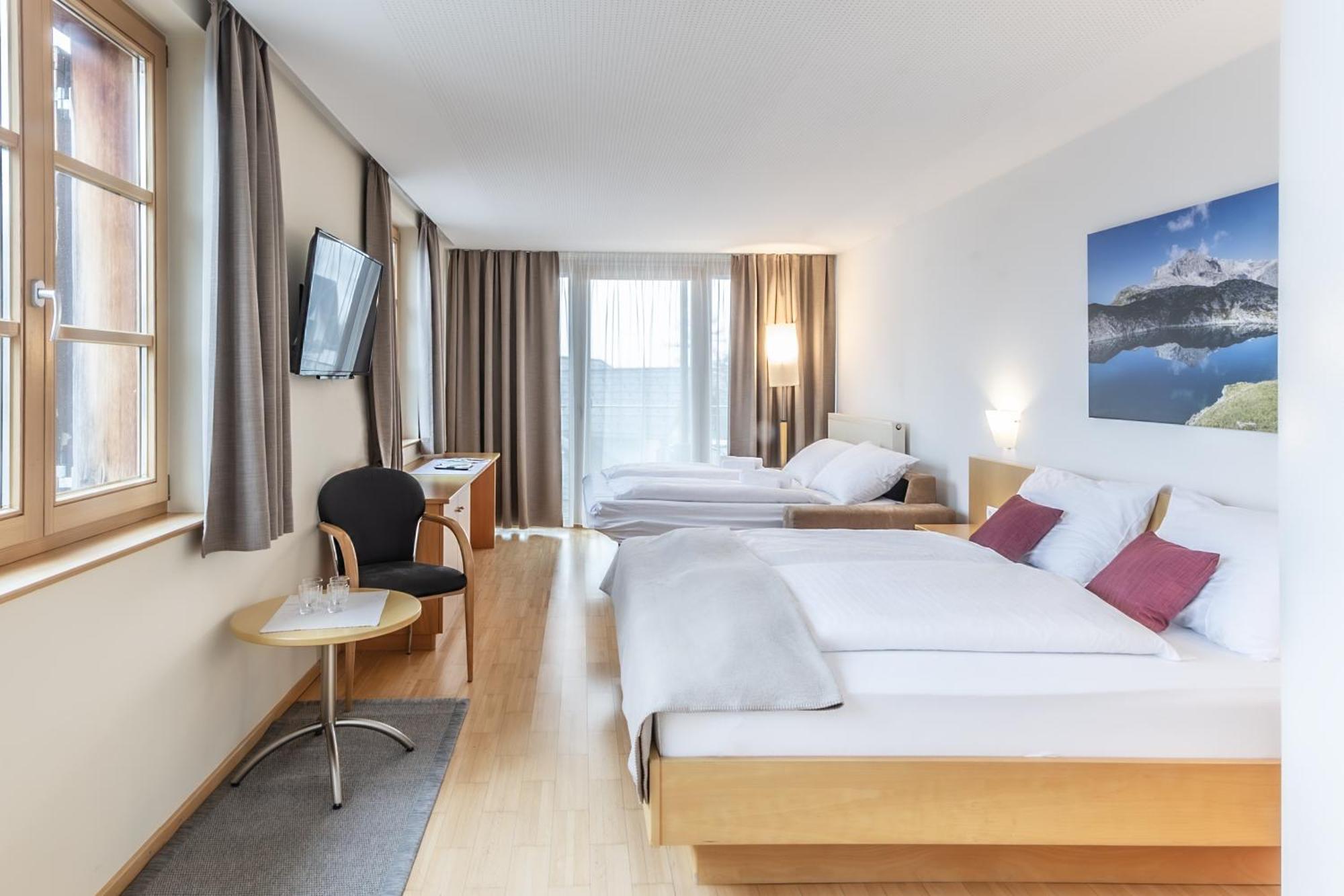 Hotel Loewen 林格瑙 外观 照片